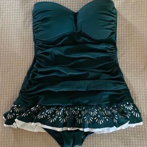 Size 12 profile by gottex strapless dark green swim dress
